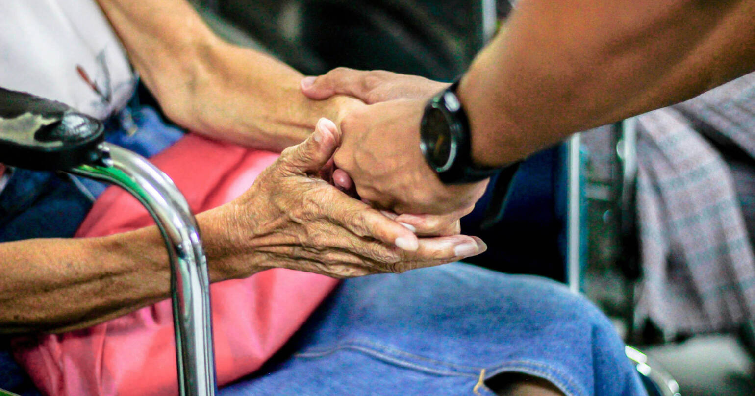 Impacts et répercussions de l&rsquo;accompagnement d&rsquo;un proche aidant sur la santé globale